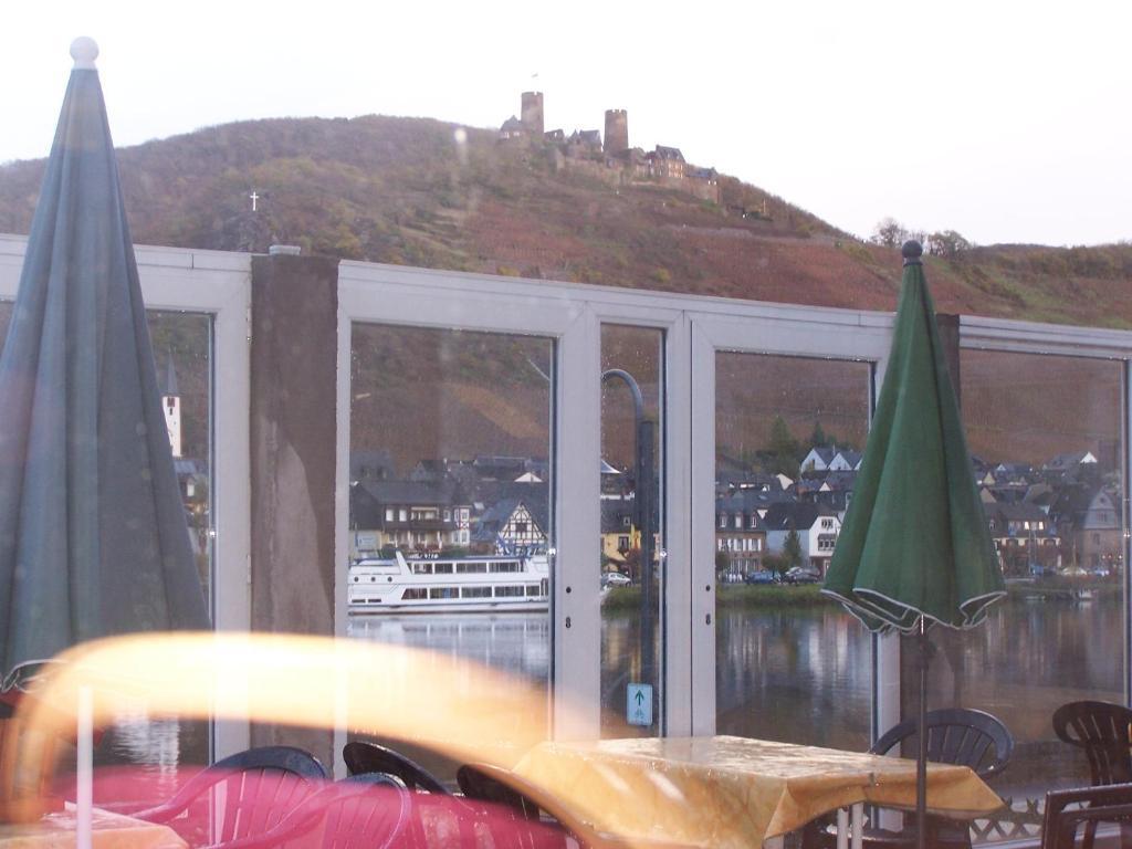 Hotel Panoramacafe Kattenes Dış mekan fotoğraf